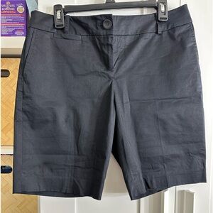 Ann Taylor loft black 10p shorts